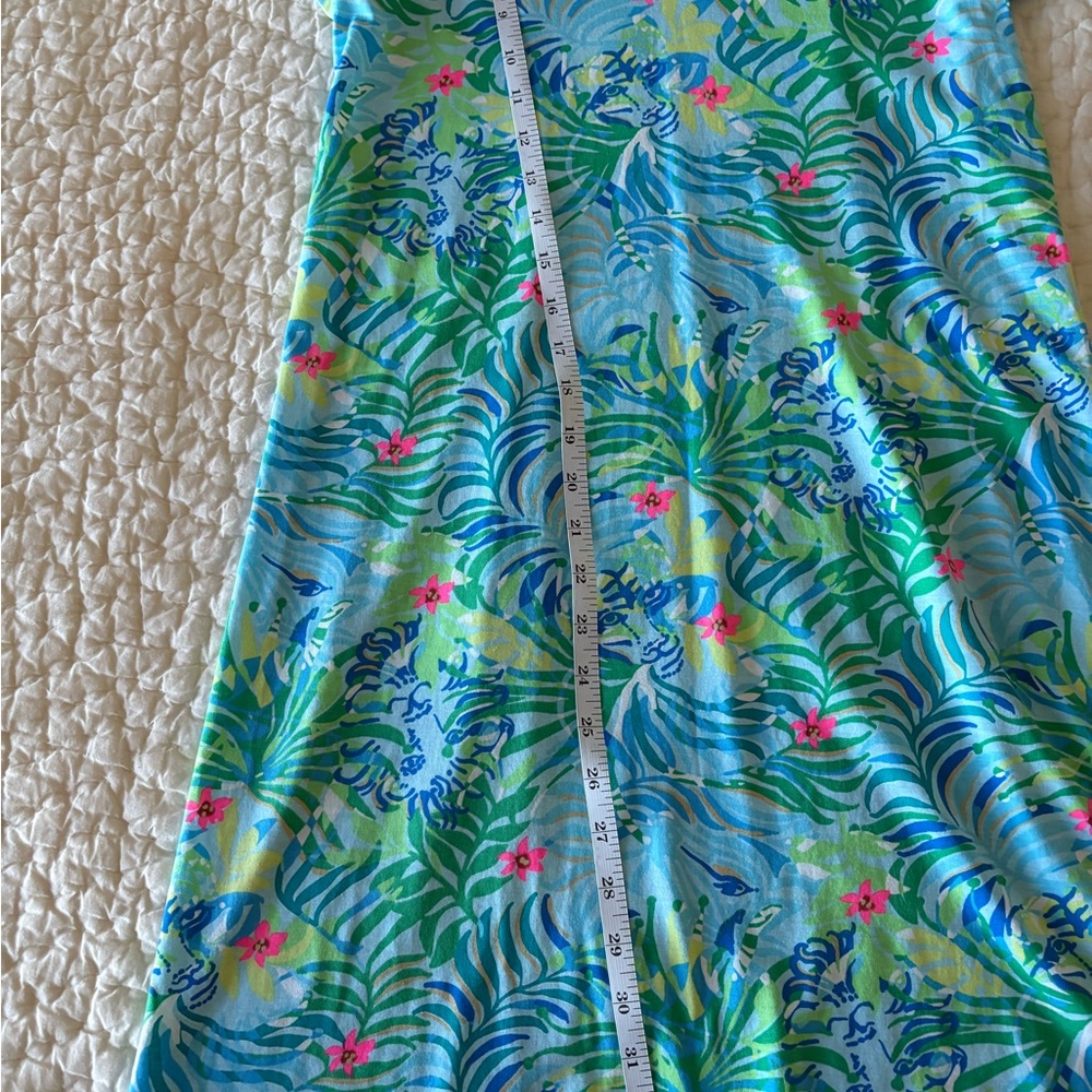 Lilly Pulitzer vneck short sleeve dress - Picture 4 of 6